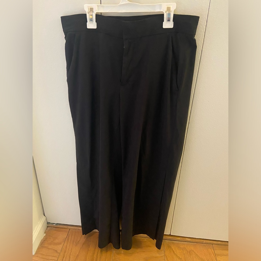 Athleta Crop Trousers